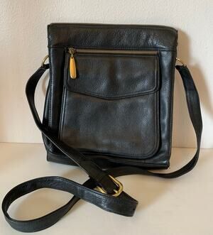 Valerie Stevens leather crossbody bag in black
